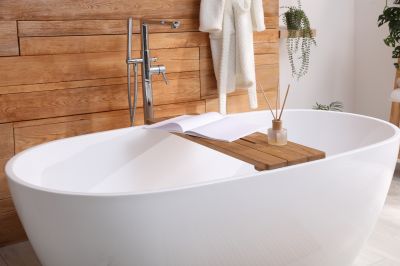 Freestanding Oval Bathtub